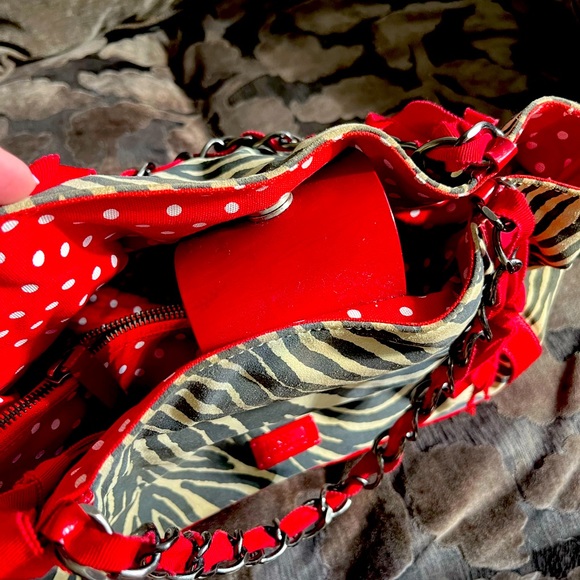 The most absolutely fabulous Moschino ever! - Picture 5 of 8